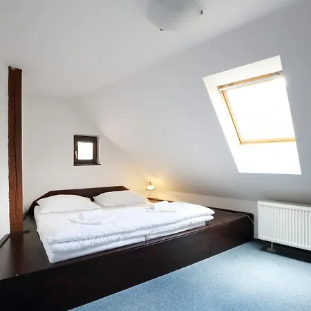Penzion Na 15. Poledniku Maison d'hôtes 3*