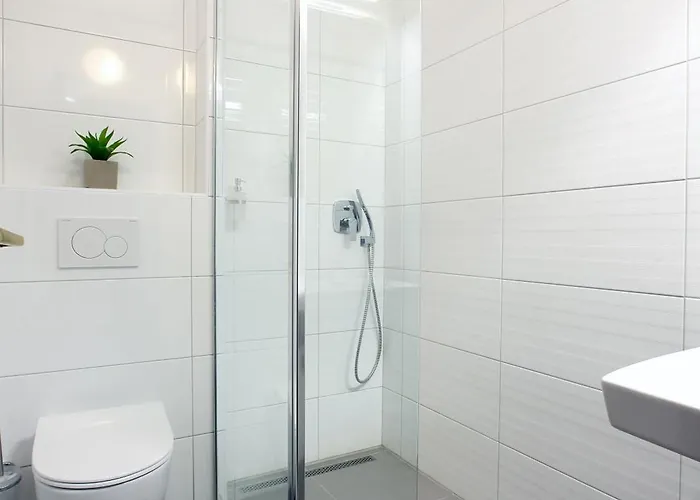 Na 15. Poledniku Vendégház 3*